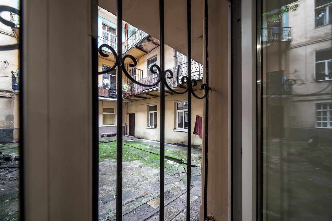 Апартаменты Apartment on Rustaveli Львов-31